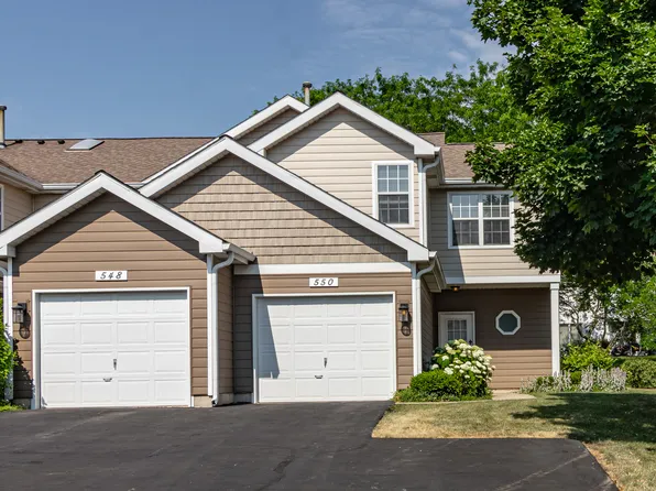 550 Woodhaven Dr, Mundelein, IL 60060