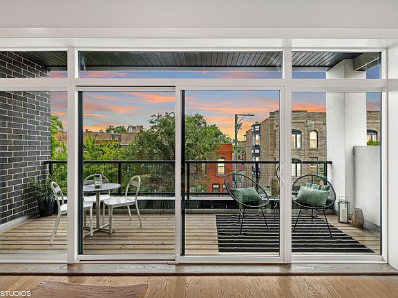 2nd image of 2315 W Taylor St #3E