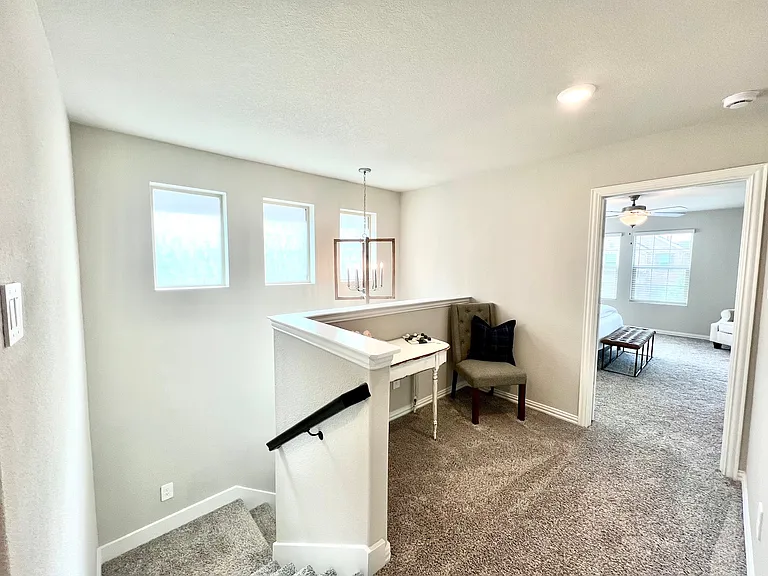 2629 Gateway Ave — Photo 10