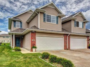 17516 Seward Plz, Omaha, NE 68118