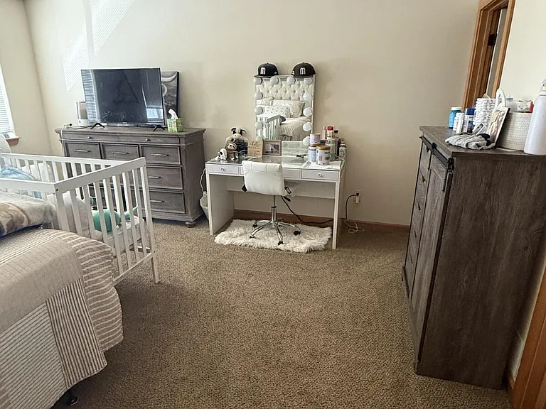 360 Adeline Dr — Photo 11