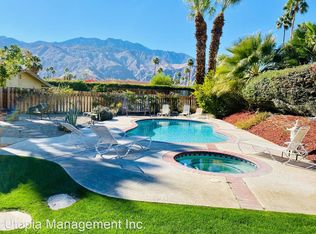945 Calle Loro St, Palm Springs, CA 92262
