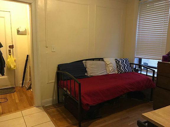 3rd image of 2521 31st Ave #3