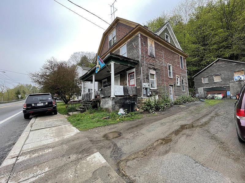 2nd image of 30 E State Street