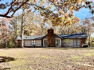 79 E Smith Ln, Finger, TN 38334