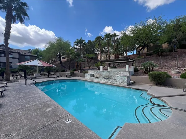 231 W Horizon Ridge Pkwy APT 317, Henderson, NV 89012