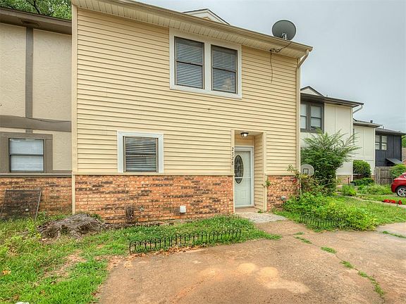 2nd image of 2328 Heatherfield Ln