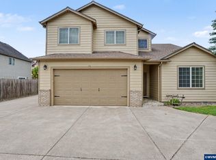 4334 Log Dr NE, Salem, OR 97305