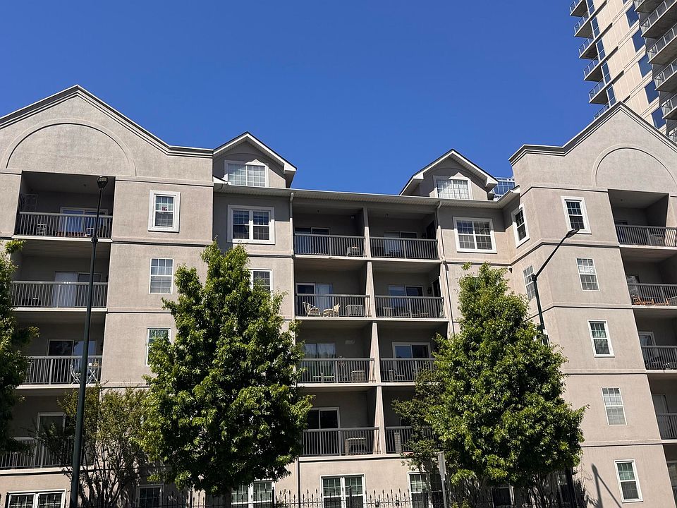 1st image of 1075 Peachtree Walk NE #221