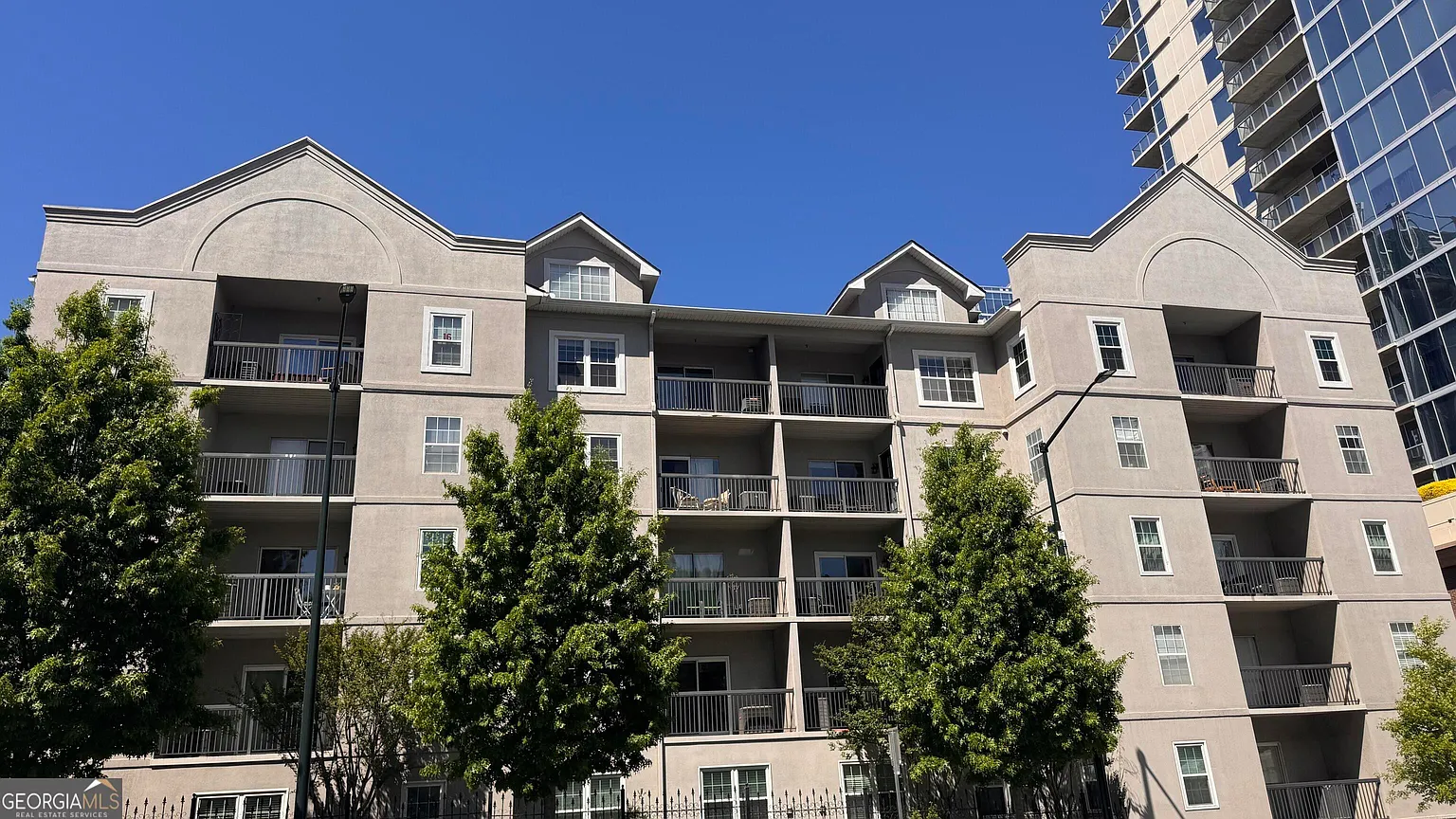 1075 Peachtree Walk NE #221 photo 1