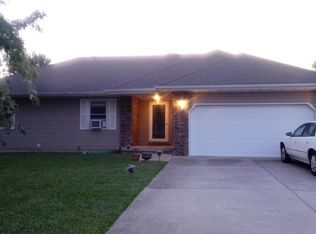 2631 S Hartford Ave, Bolivar, MO 65613