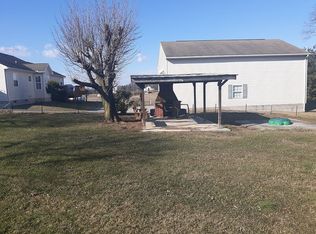 710 Pine Grove Rd, Hanover, PA 17331