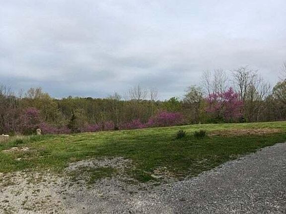 3rd image of 745 Mann Rd