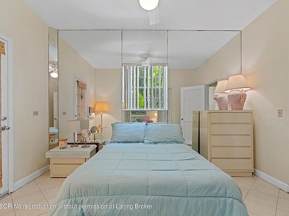 5th image of 301 Chilean Ave #1