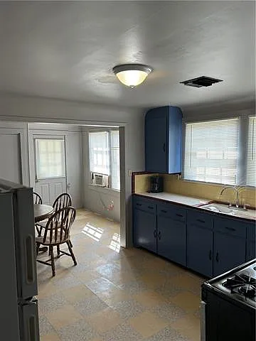 343 Aris Ave — Photo 5