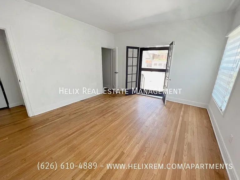 552 S Oakland Ave #4 — Photo 9