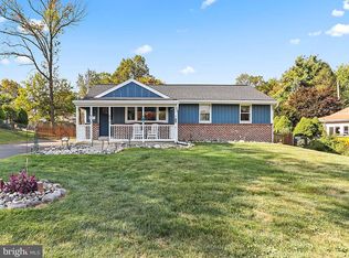 194 Ann Ln, Warminster, PA 18974