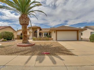 13820 W Oak Glen Dr, Sun City West, AZ 85375