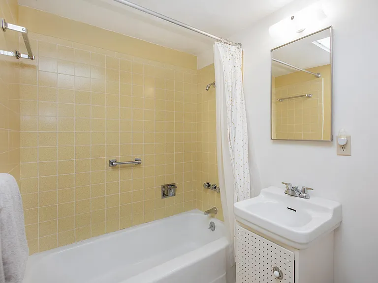 E Spencer Dr — Photo 23