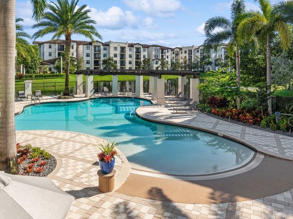 The Point at Lakeside | 11481 NW 41st St, Miami, FL