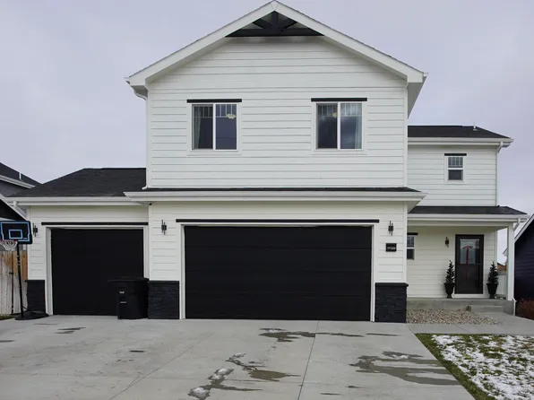 5250 River Crossing Ave, Mills, WY 82644