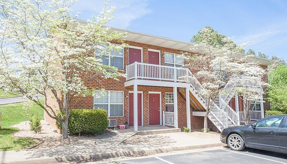 1st image of 2486 Reservoir St