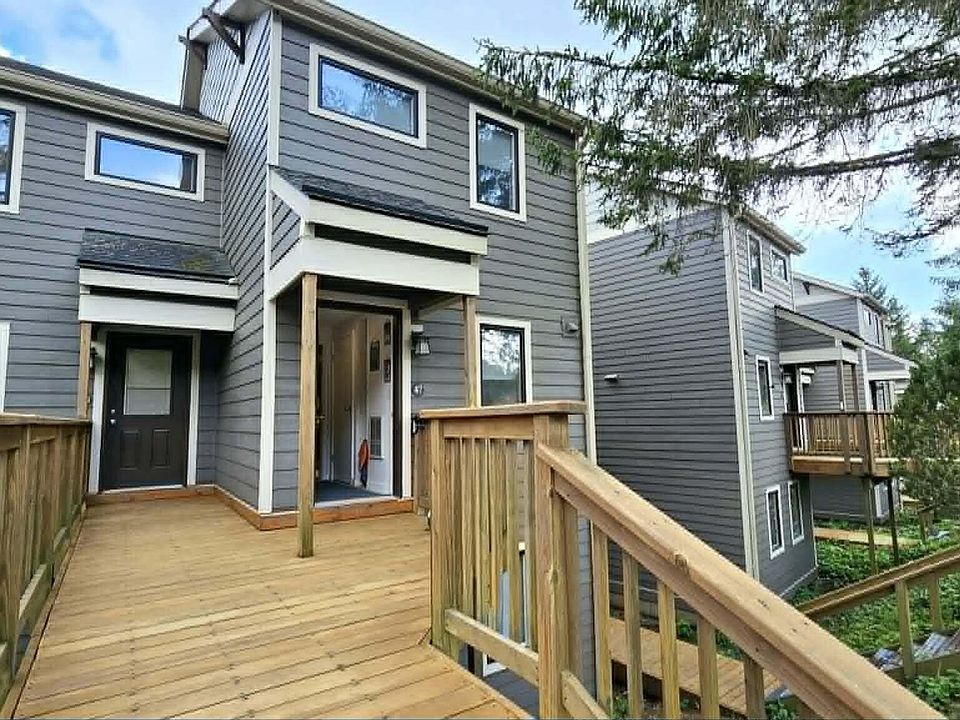 1st image of 47 Powderidge
