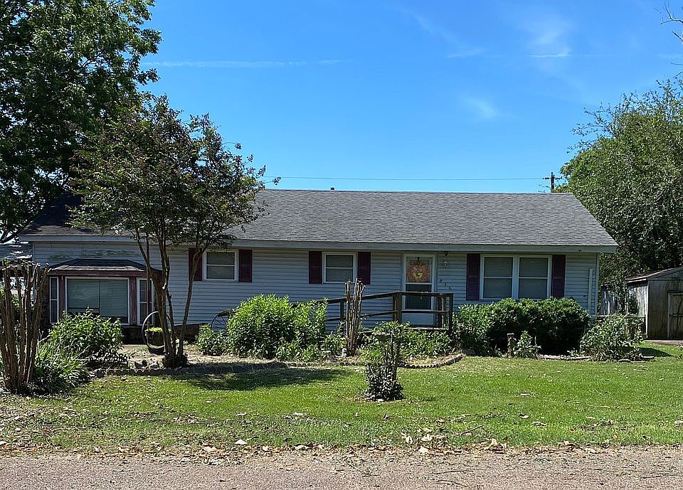 1st image of 813 Headden Dr