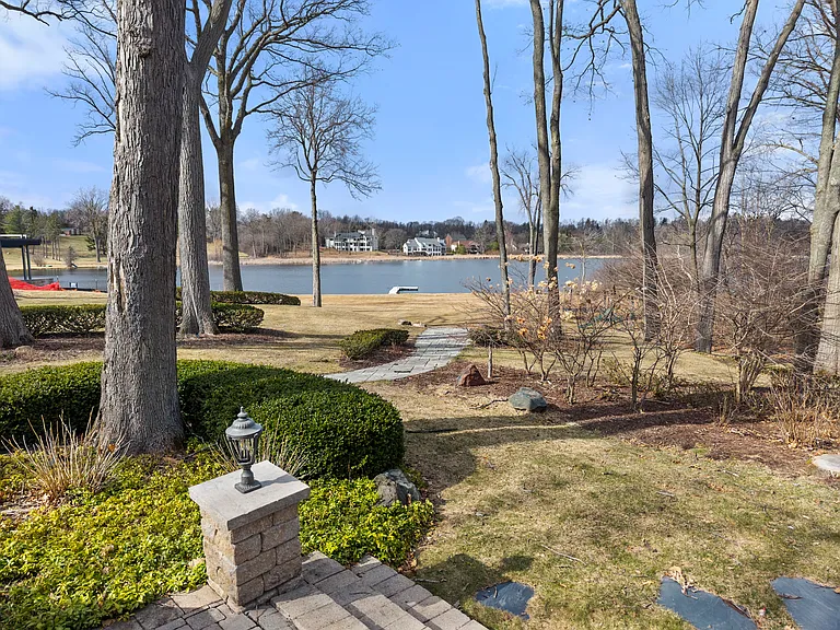 3525 Brookside Dr — Photo 10
