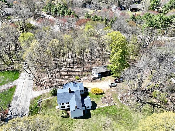 3rd image of 11 Whittemore Rd