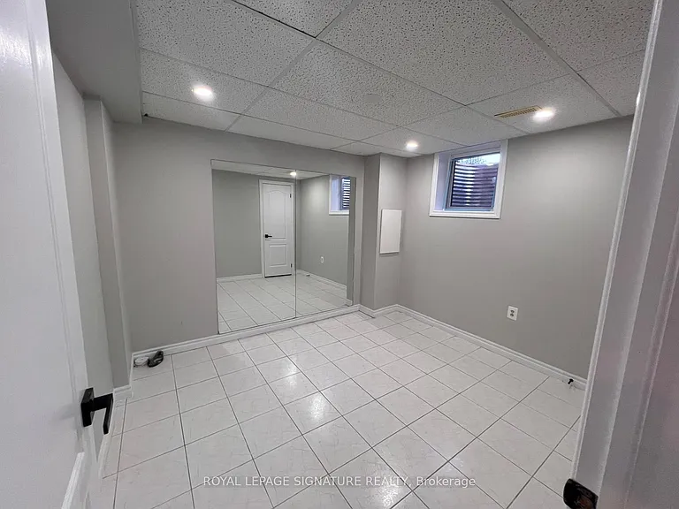 23 Princess Blvd #BASEMENT — Photo 9