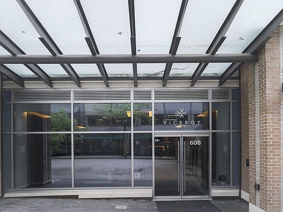 2nd image of 608 Belmont St #1705