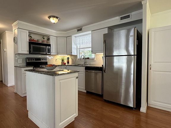 4th image of 8661 SW 18th Place