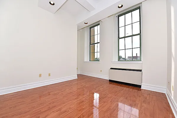 Rented by Keller Williams NYC | media 15