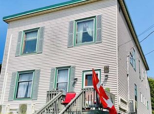 458 Summer St W, Saint John, NB E2M2P8