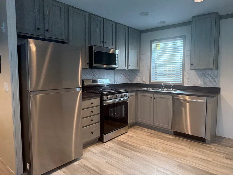 Hillcrest Acres — Photo 3
