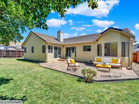 2nd image of 1166 Mahogany Court