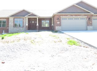 840 Autumn Rise Ln, Columbia, IL 62236