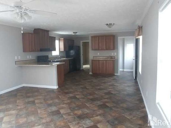 2nd image of 2845 Southfork Dr