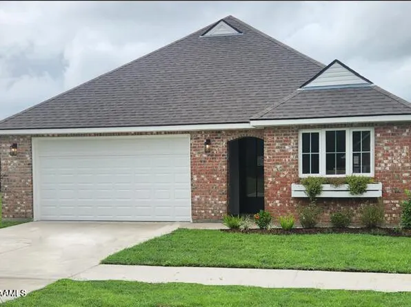 405 Wisteria Bend Cir, Carencro, LA 70520