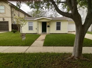 5632 Community Dr, Houston, TX 77005