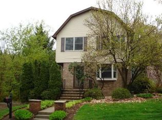 615 Poplar Rd, River Vale, NJ 07675