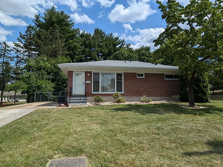 3911 Church St — Photo 1