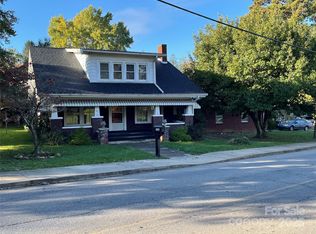 318 Academy St, Canton, NC 28716