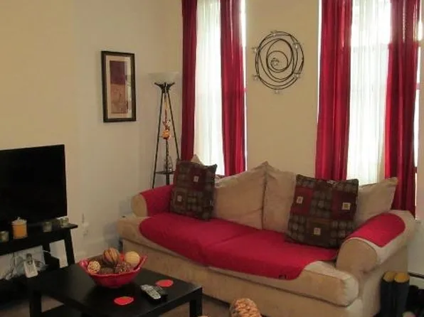 1115 Willow Avenue image 2 of 8