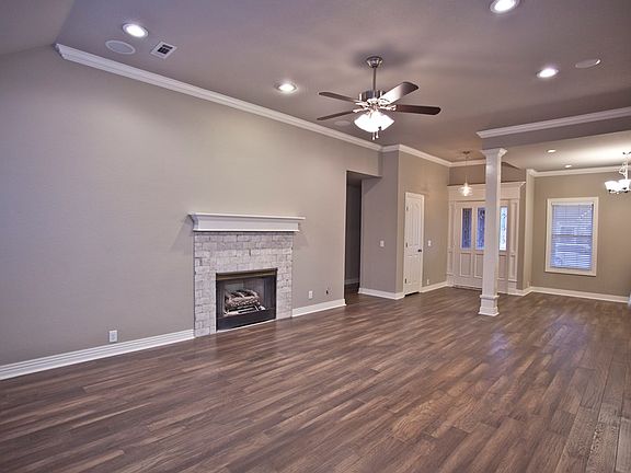 3rd image of 404 Old Forge Dr