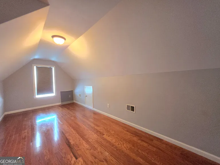 241 Hamilton Dr — Photo 17