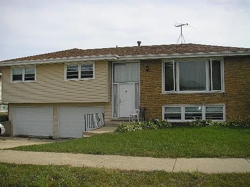 1st image of 8059 S Oketo Ave