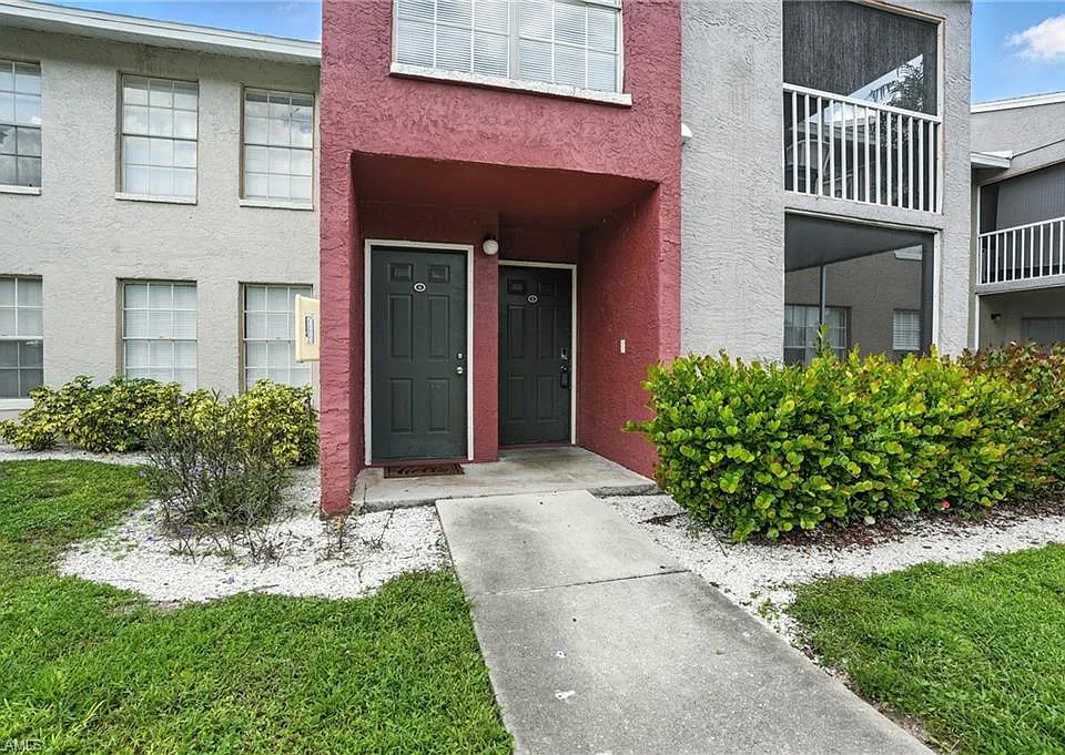 201 Santa Clara Dr #5