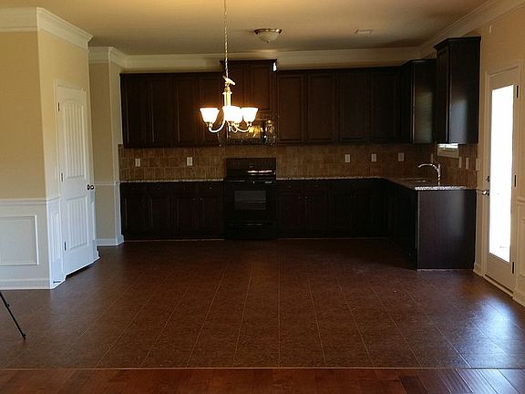 5th image of 608 Jones Peak Dr